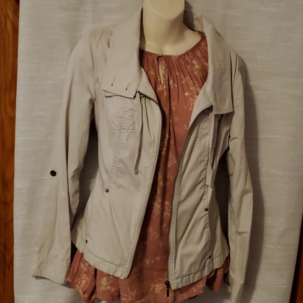 Khaki jacket with matching blouse
